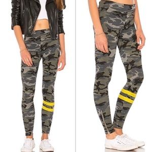 Sundry Camo Yoga Pant with Zippers